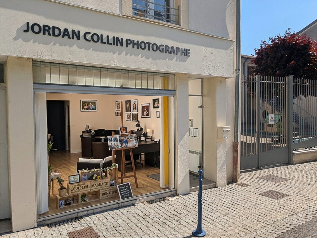 Vitrine de ma boutique au 2 place du marché à Toul